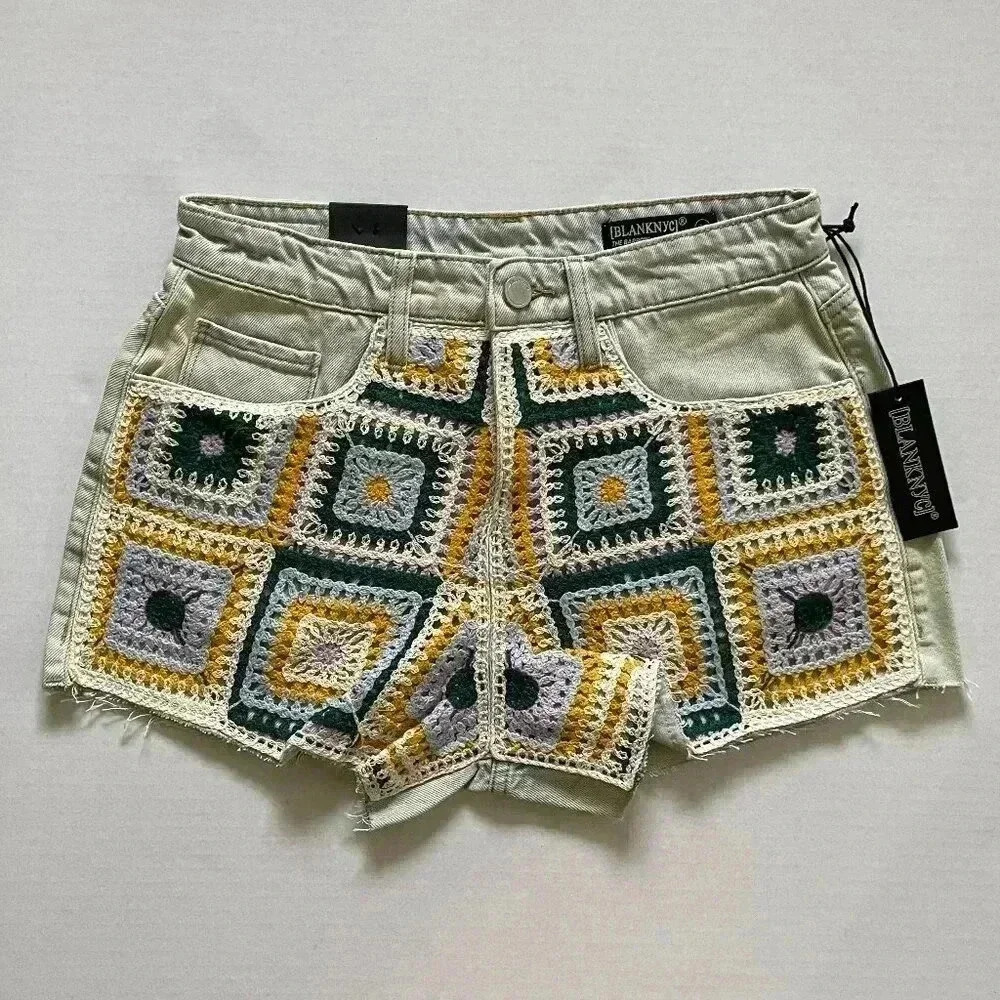 Blank NYC NEW The Barrow Vintage High-Rise Size 26 Crochet Denim Jean Sh… - Picture 2 of 9
